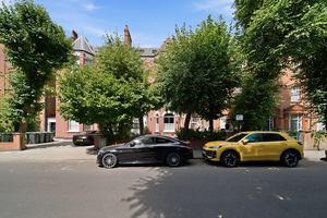 Compayne Gardens South Hampstead